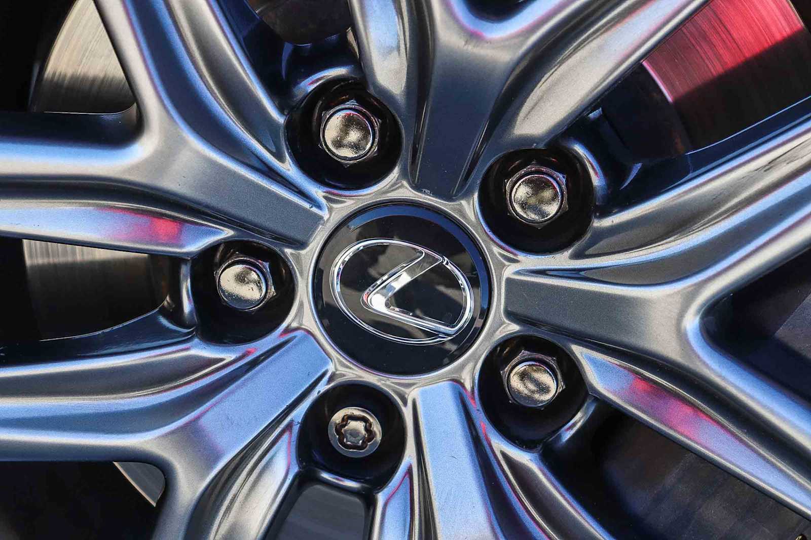 Thumbnail: 2019 Lexus IS - 15