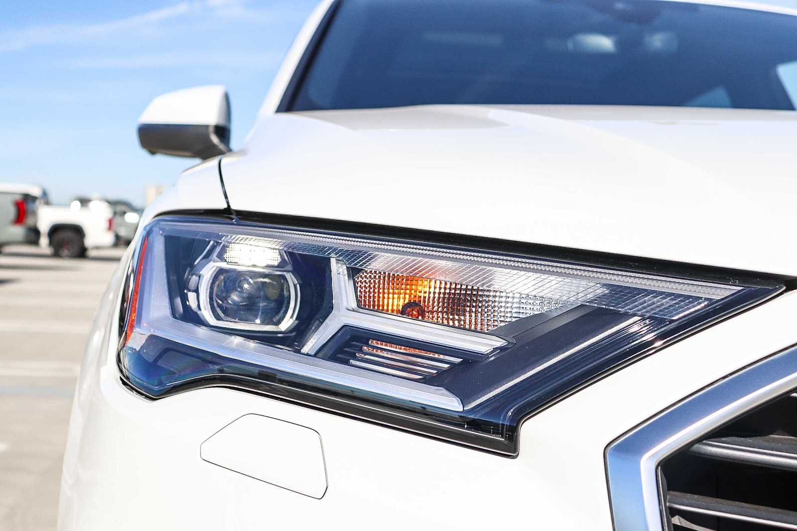 Thumbnail: 2023 Audi Q7 - 9