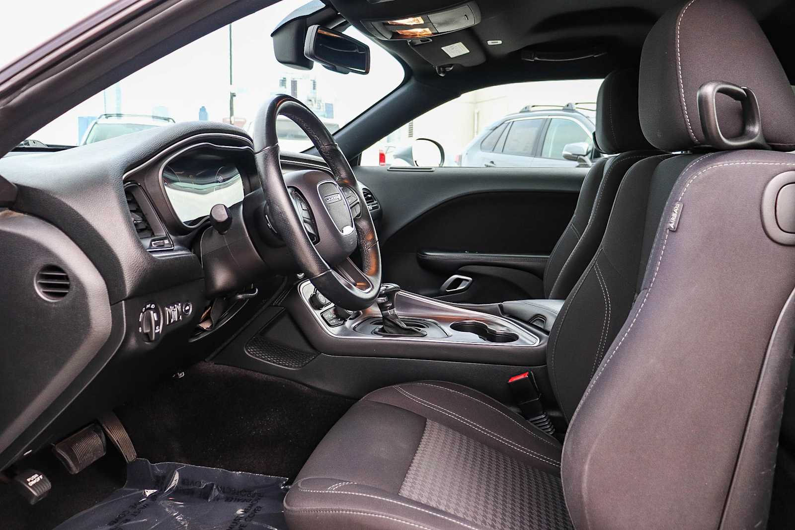 Thumbnail: 2017 Dodge Challenger - 25