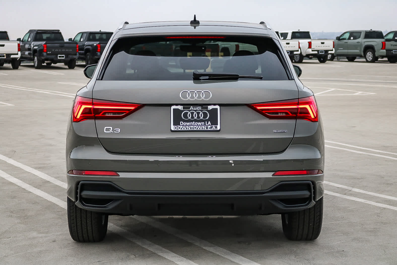 Thumbnail: 2025 Audi Q3 - 9