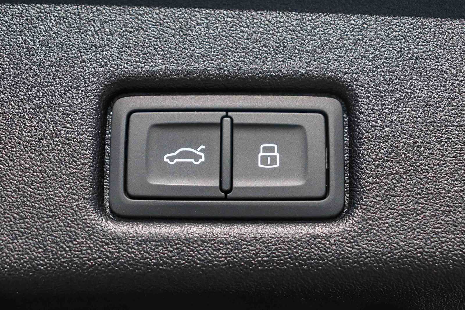 Thumbnail: 2025 Audi Q5 - 34