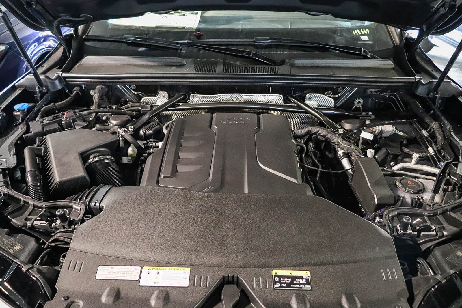 Thumbnail: 2025 Audi Q5 - 33