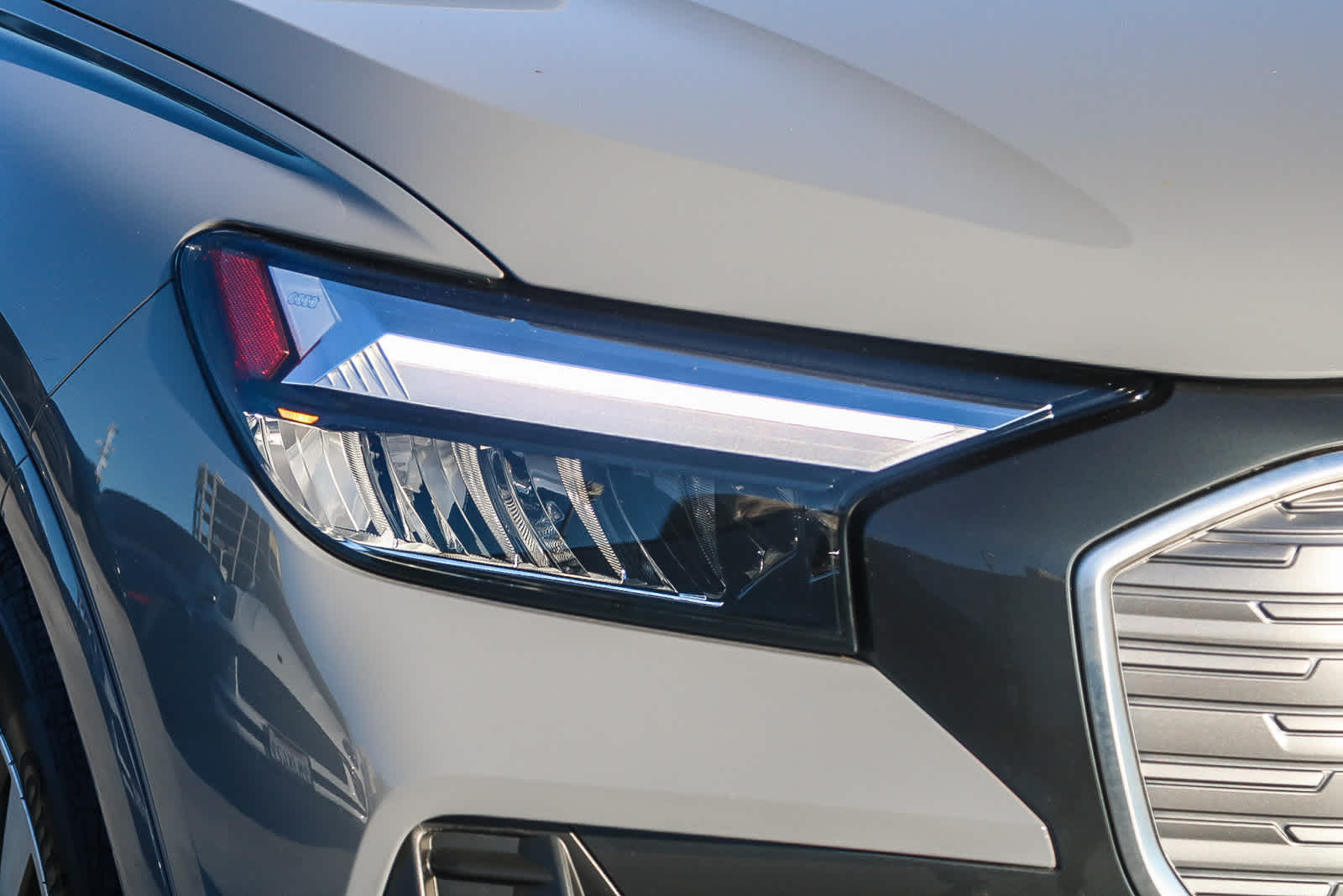 Thumbnail: 2023 Audi Q4 e-tron - 4