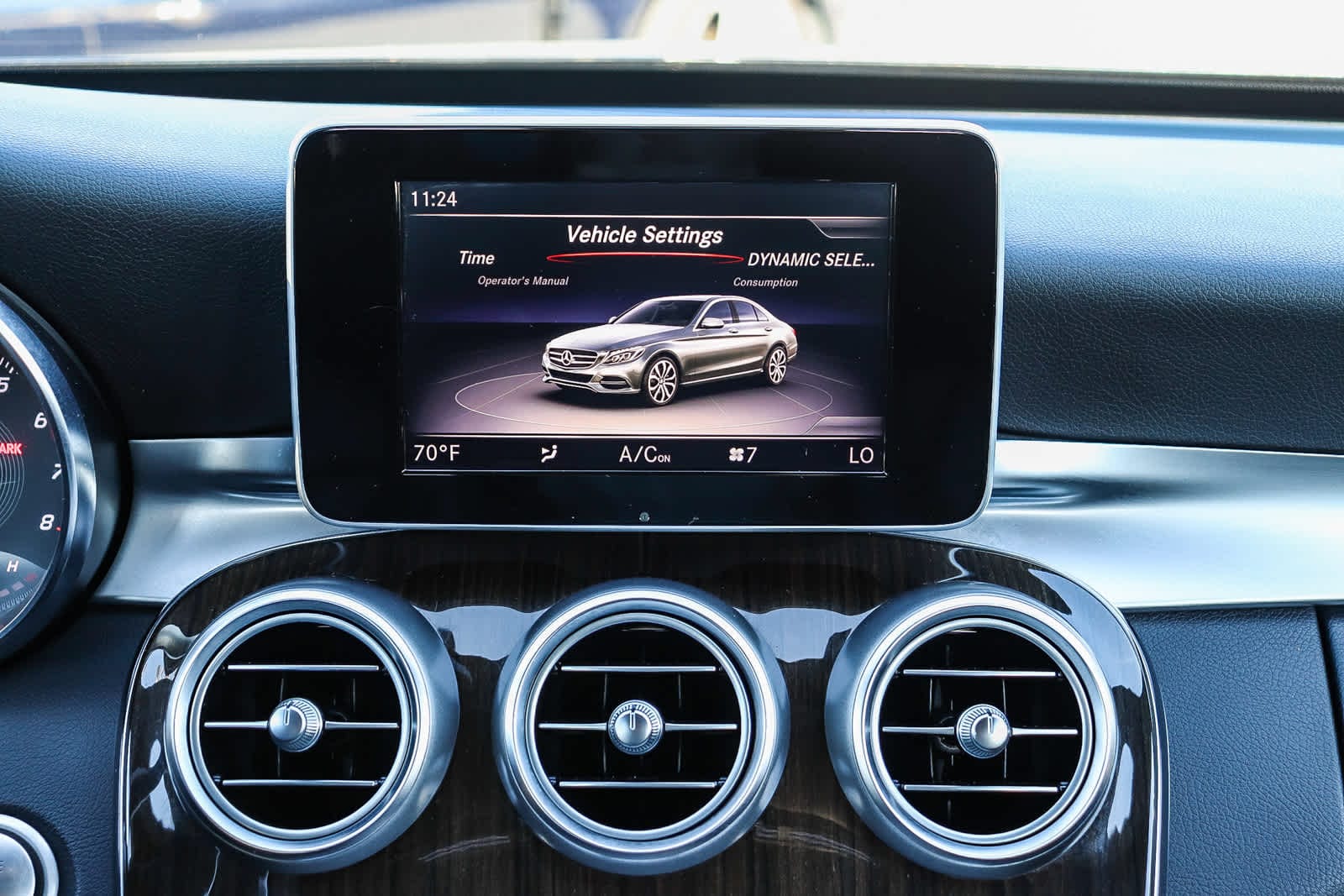 Thumbnail: 2018 Mercedes-Benz C-Class - 16