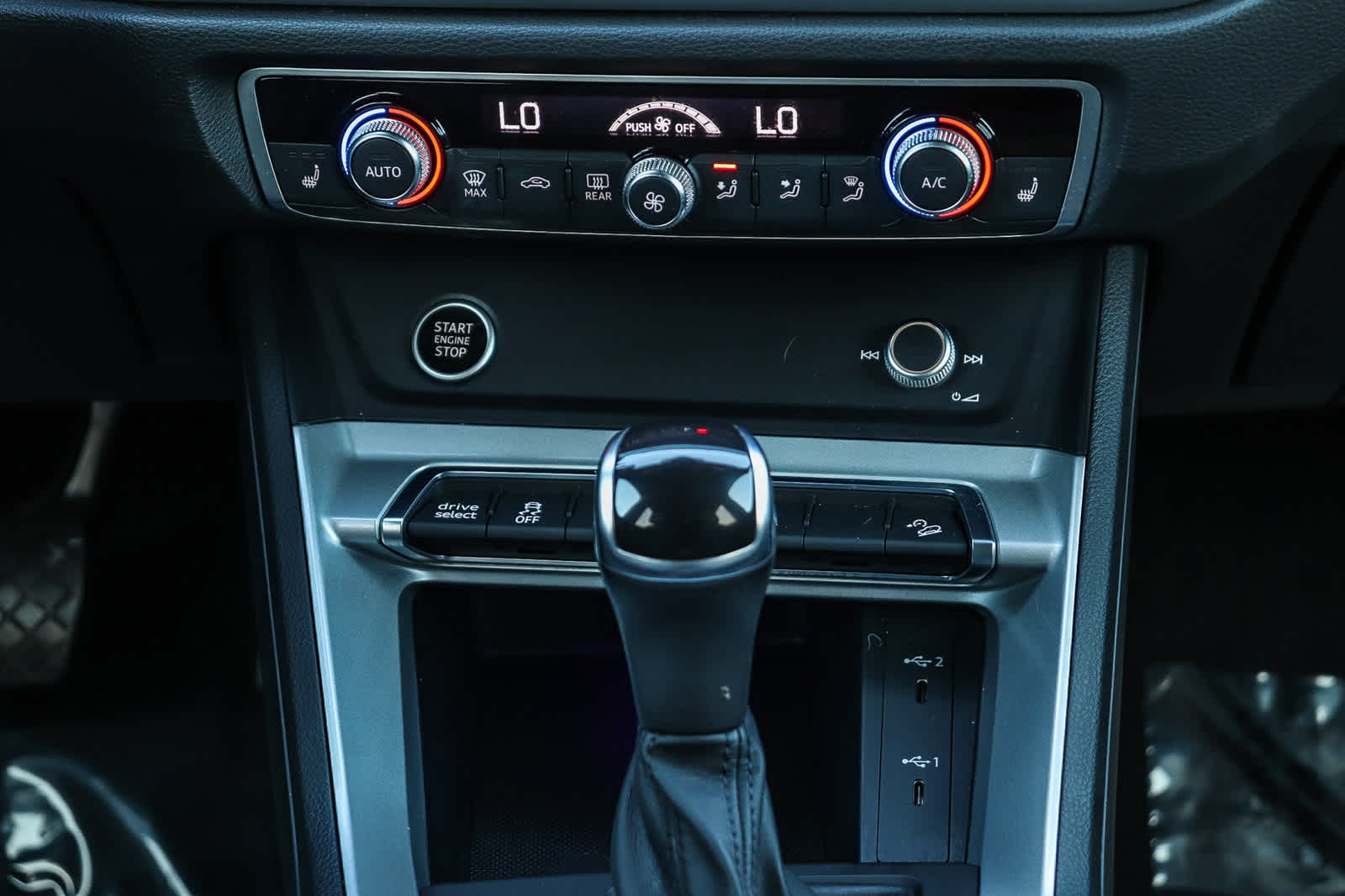 Thumbnail: 2022 Audi Q3 - 18