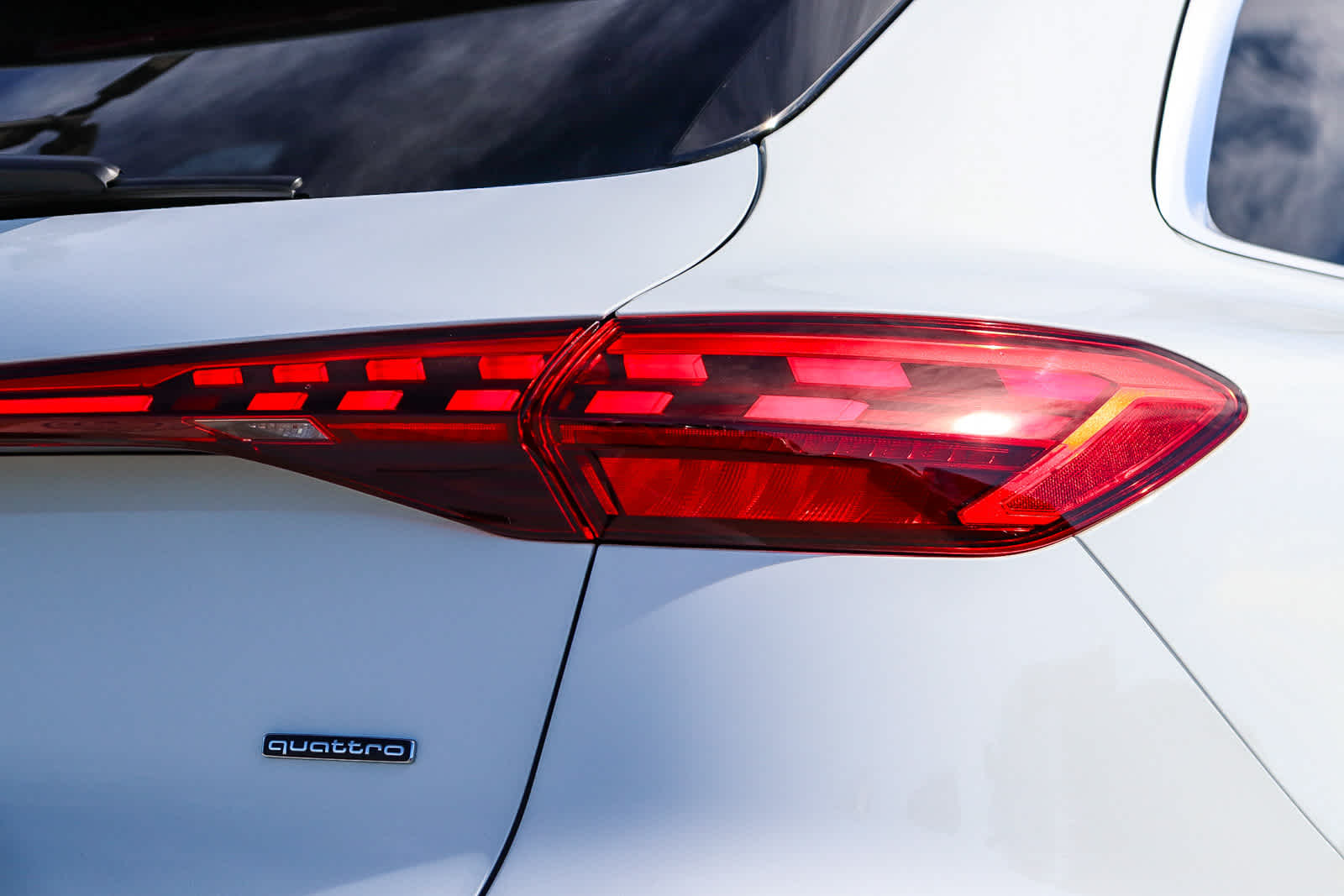 Thumbnail: 2025 Audi Q5 - 10