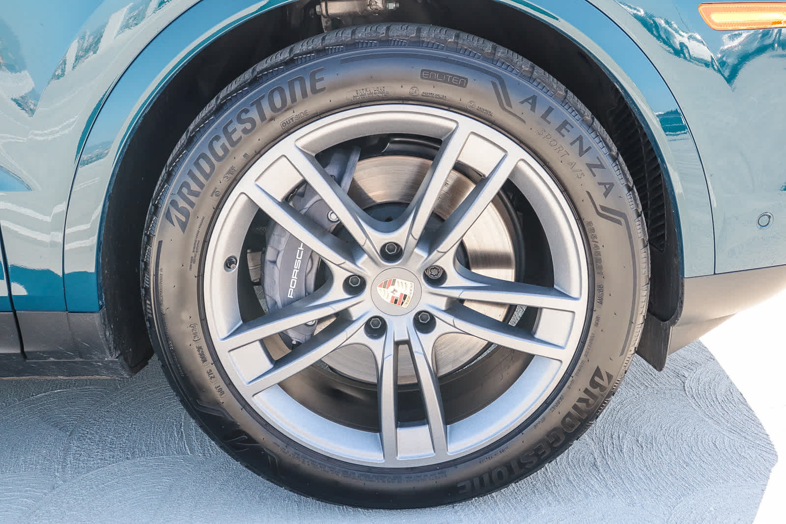 Thumbnail: 2025 Porsche  - 14