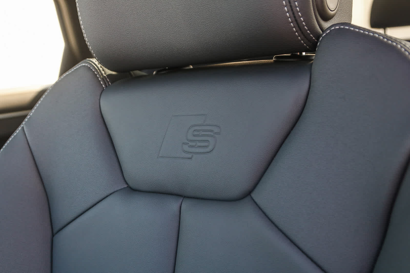 Thumbnail: 2025 Audi Q3 - 44