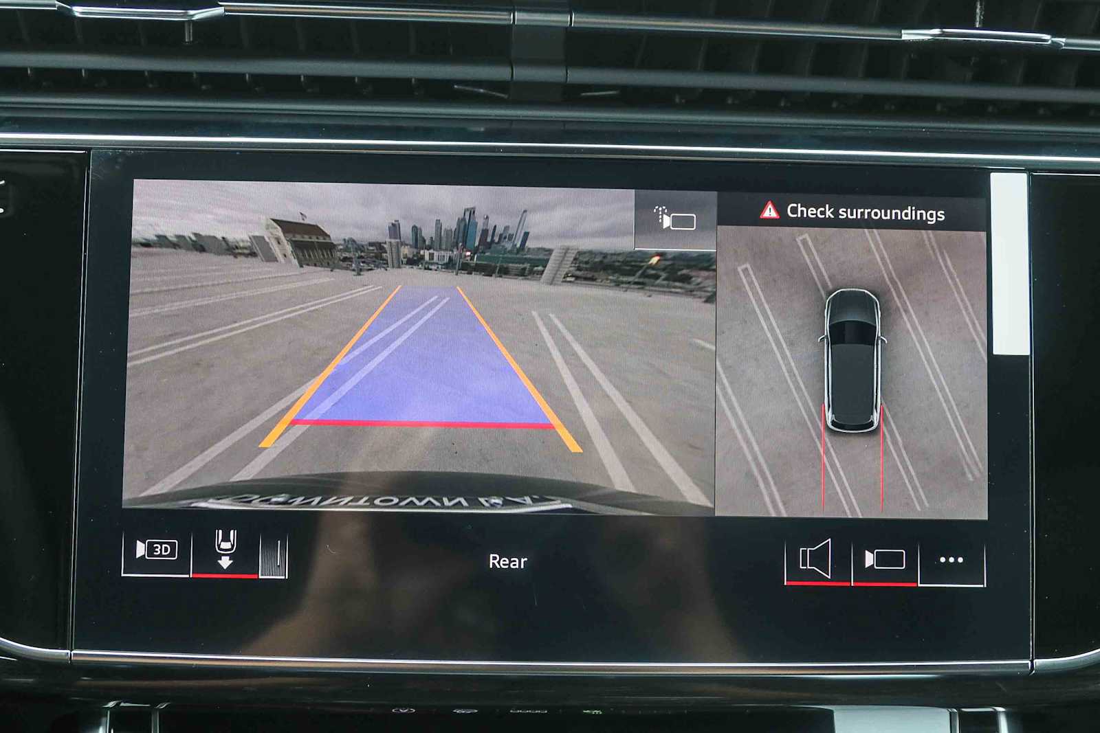 Thumbnail: 2026 Audi Q7 - 40