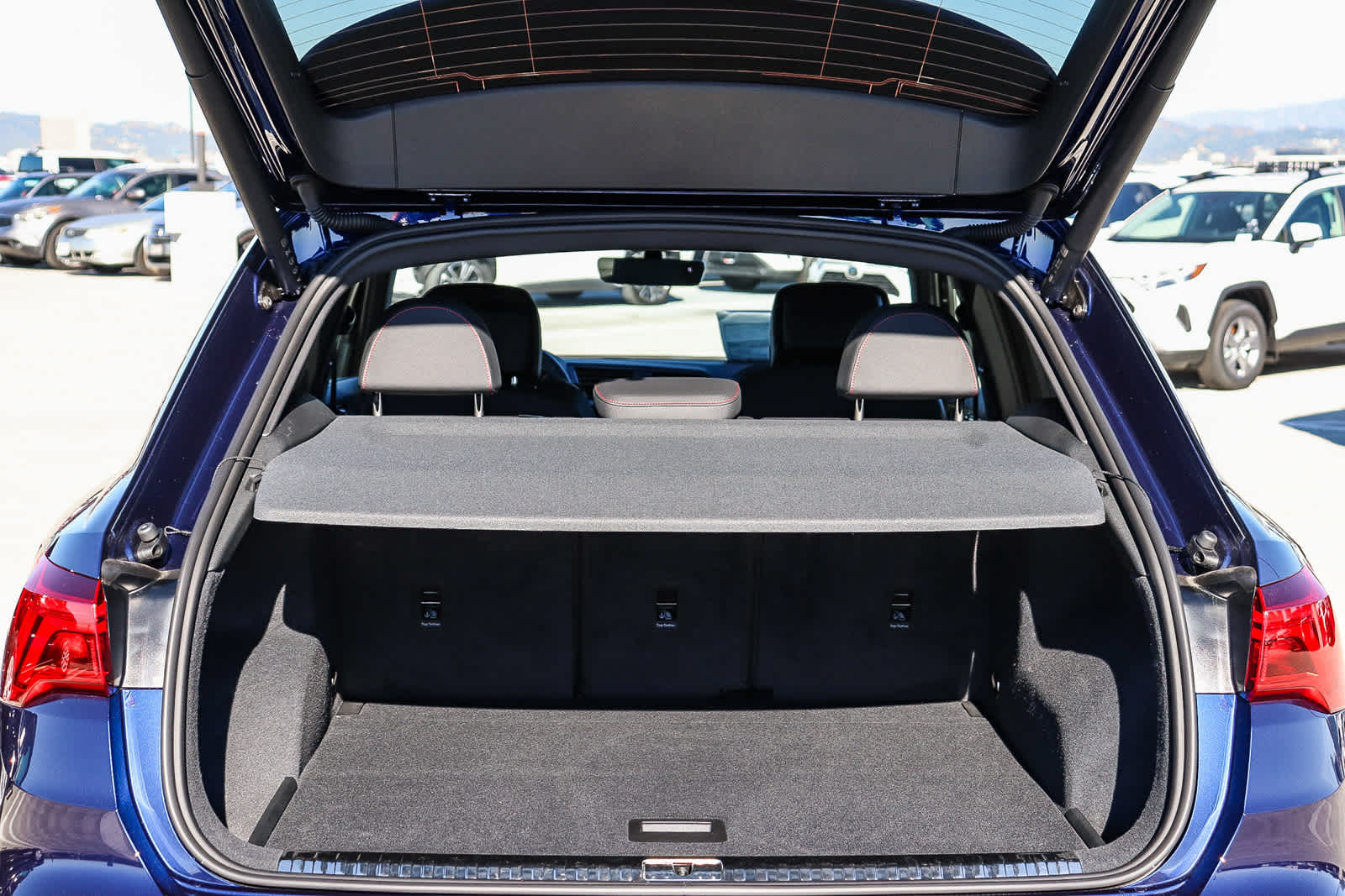 Thumbnail: 2025 Audi Q3 - 39