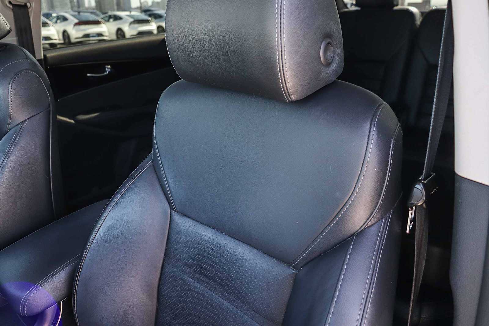 Thumbnail: 2019 Kia Sorento - 37