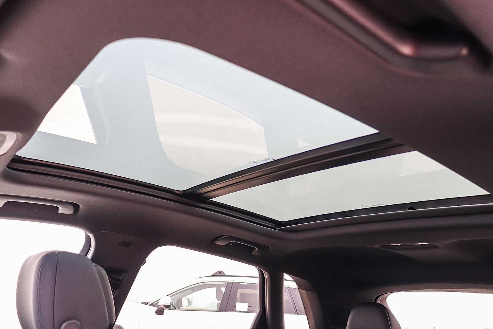 Thumbnail: 2025 Audi Q3 - 34