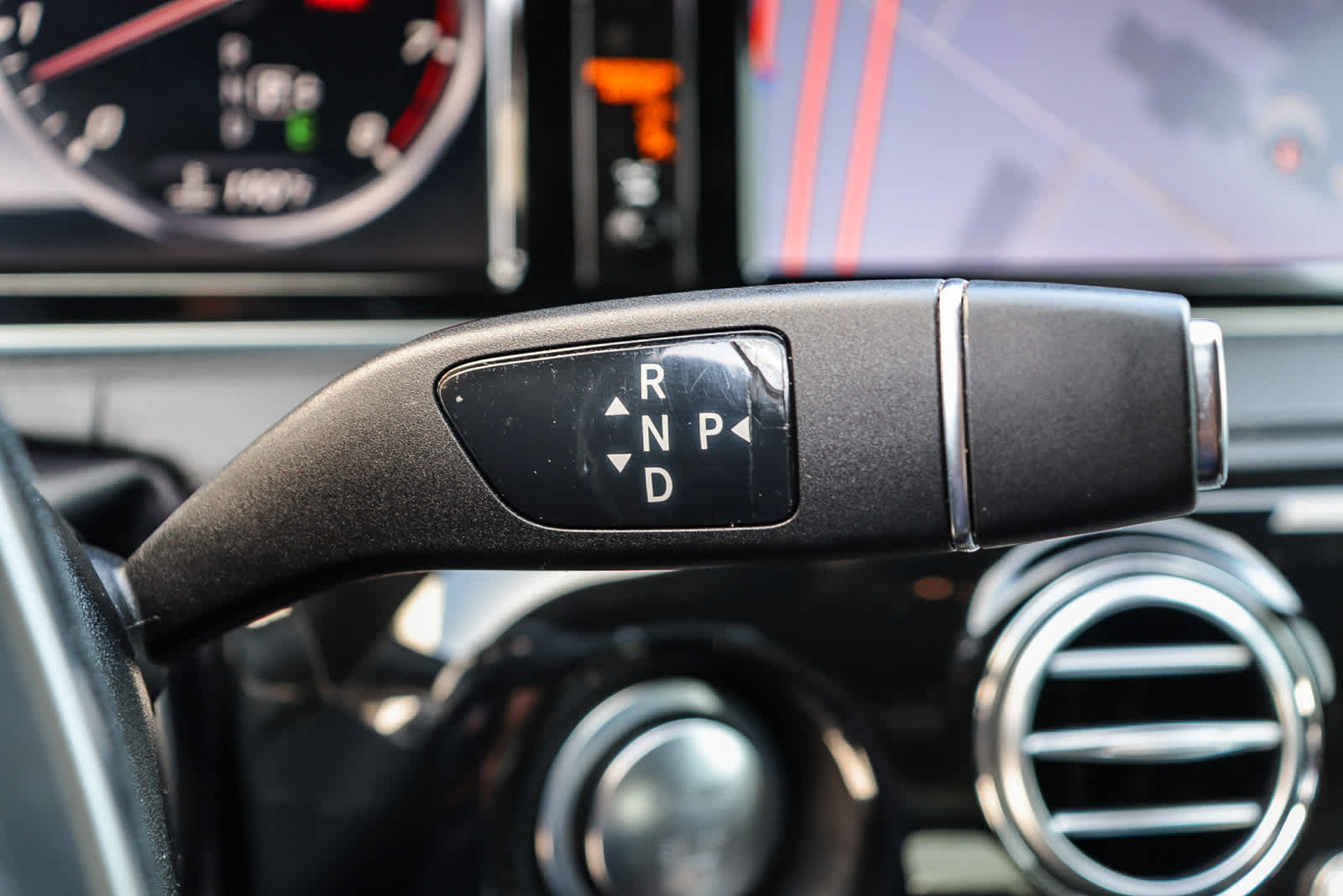 Thumbnail: 2016 Mercedes-Benz S-Class - 34