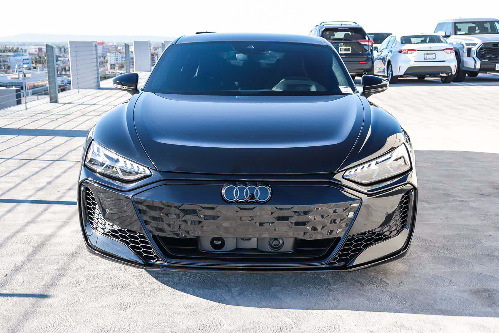 Thumbnail: 2025 Audi RS e-tron GT - 2