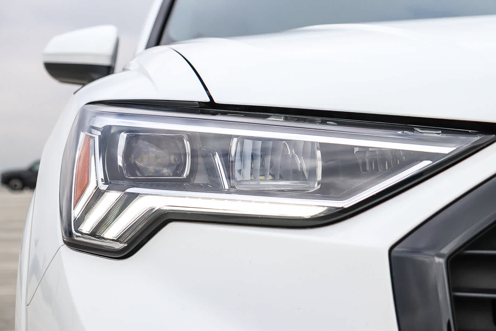 Thumbnail: 2023 Audi Q3 - 9