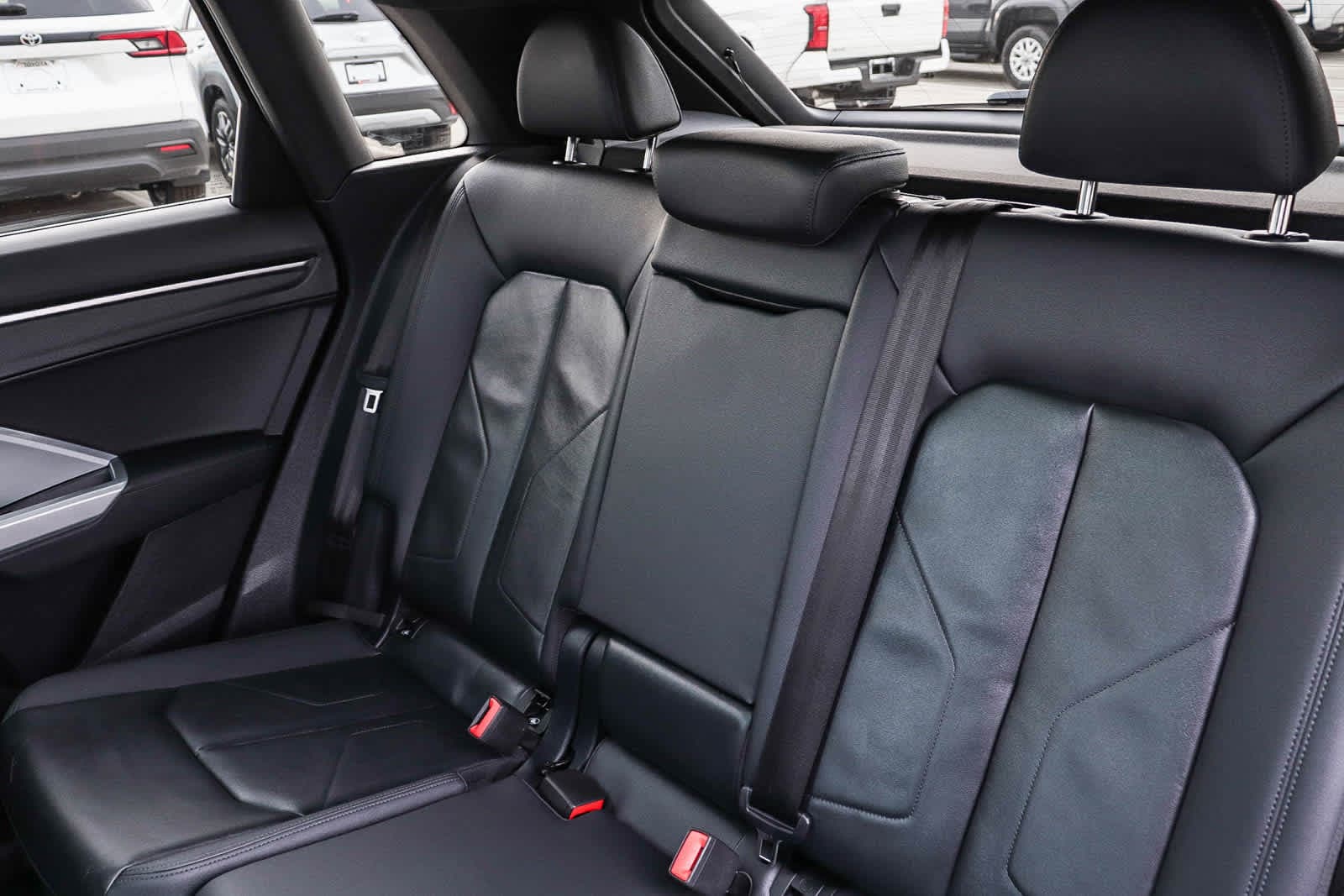 Thumbnail: 2023 Audi Q3 - 25