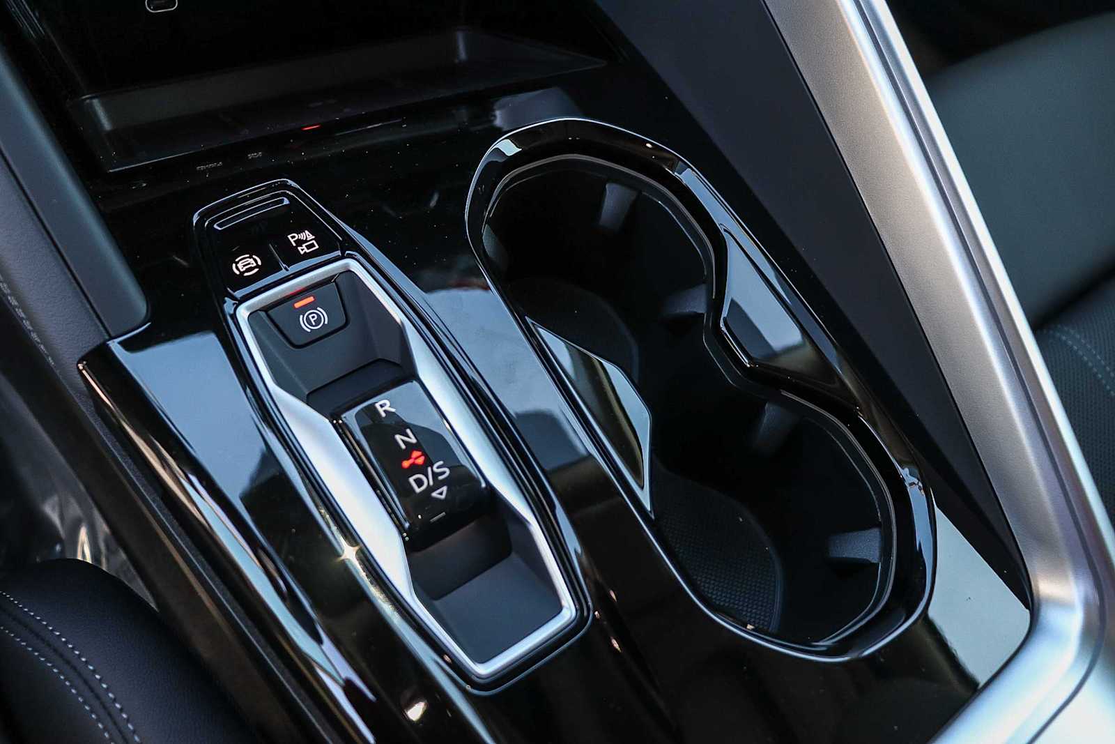 Thumbnail: 2025 Audi Q5 - 23