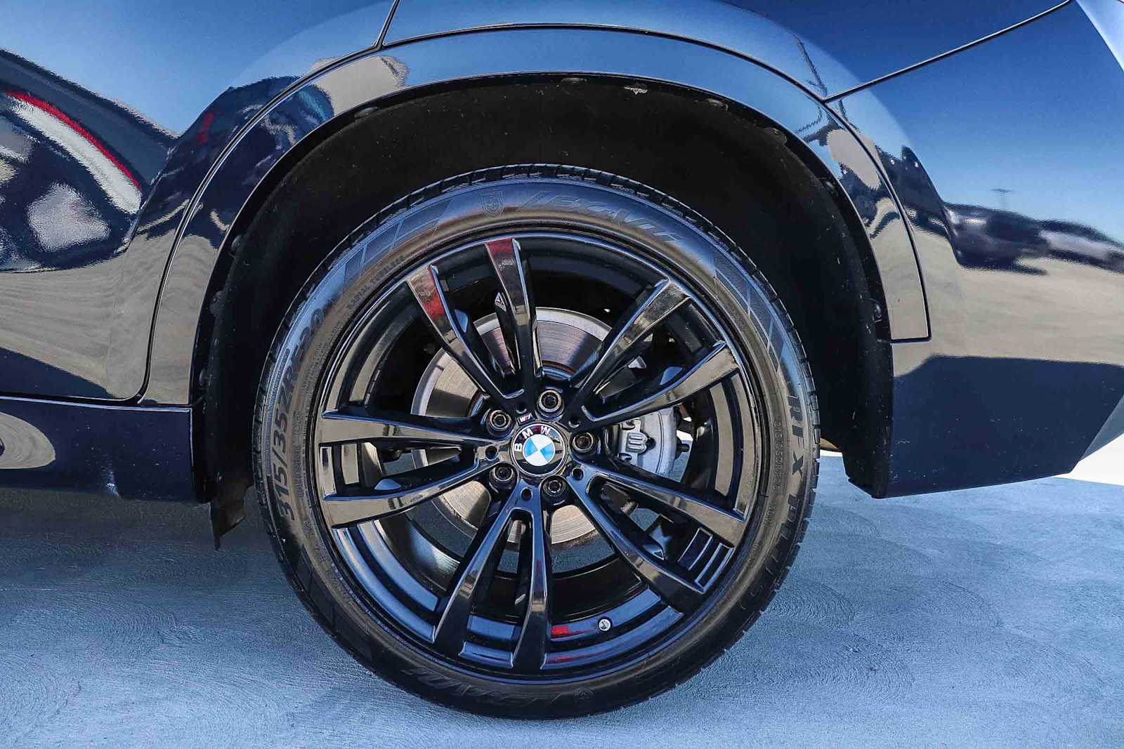 Thumbnail: 2018 BMW X6 - 13