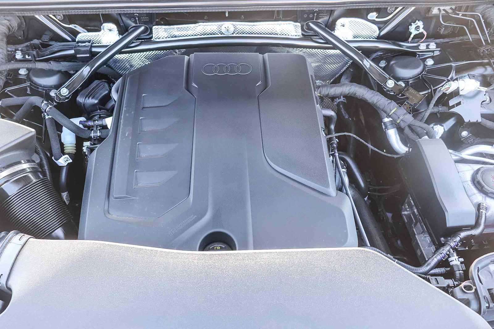 Thumbnail: 2025 Audi Q5 - 27