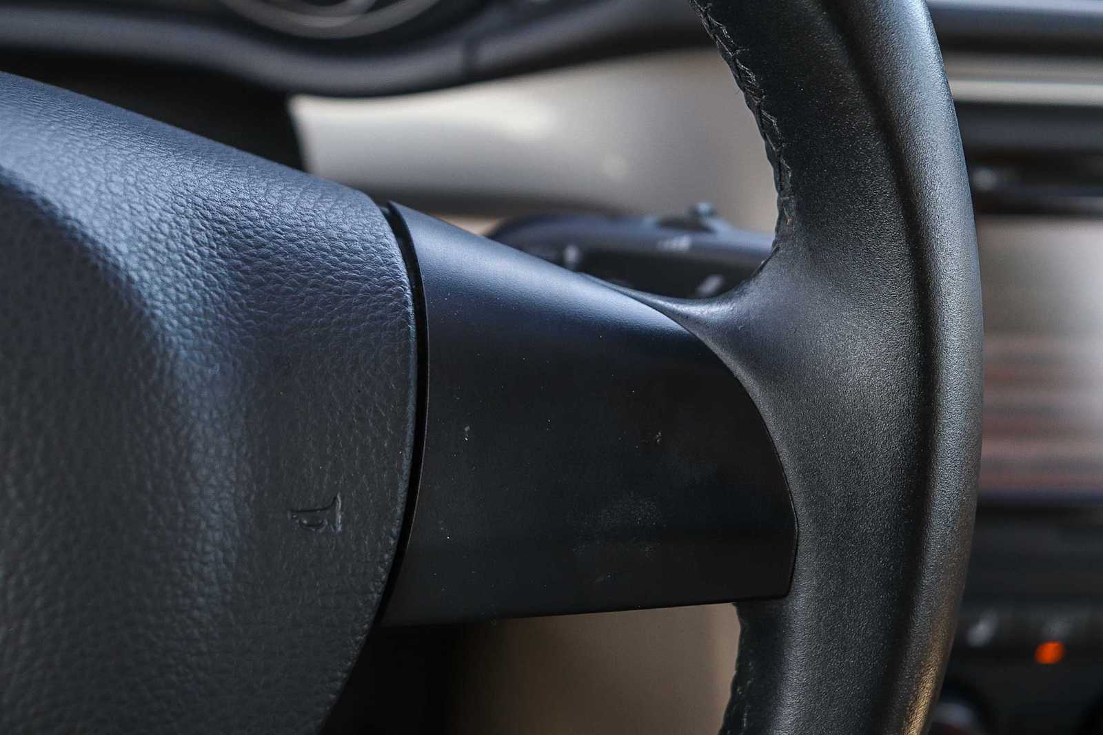 Thumbnail: 2015 Volkswagen Passat - 19