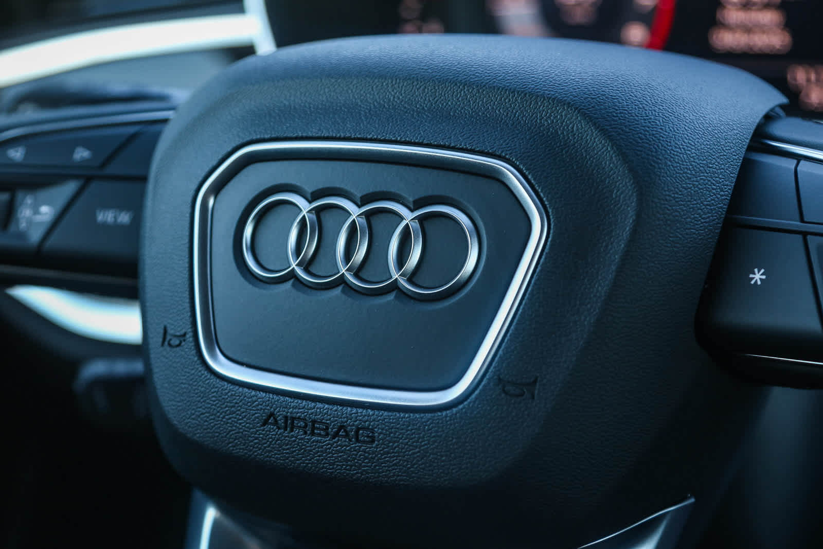 Thumbnail: 2025 Audi Q3 - 23