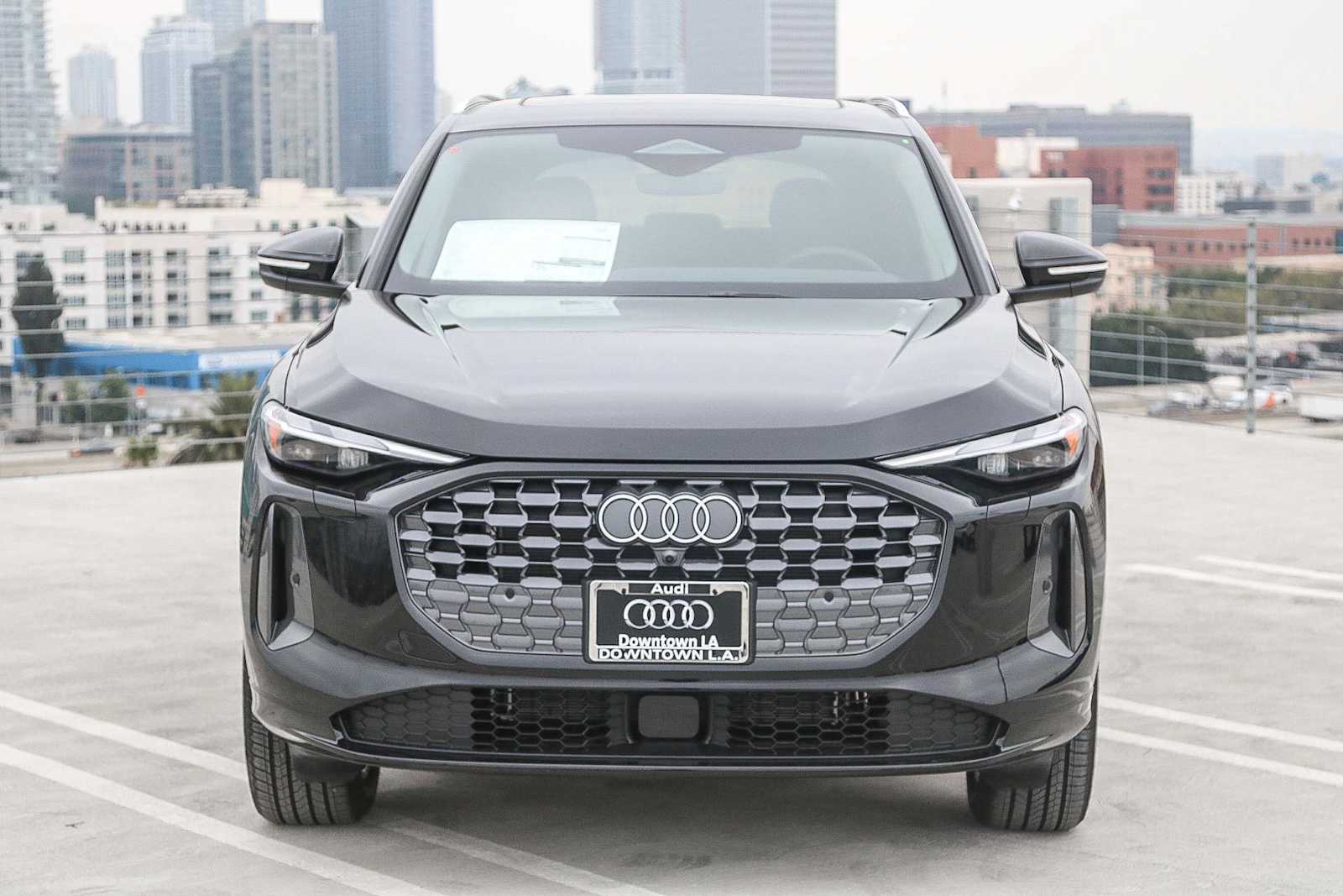 Thumbnail: 2025 Audi Q5 - 2