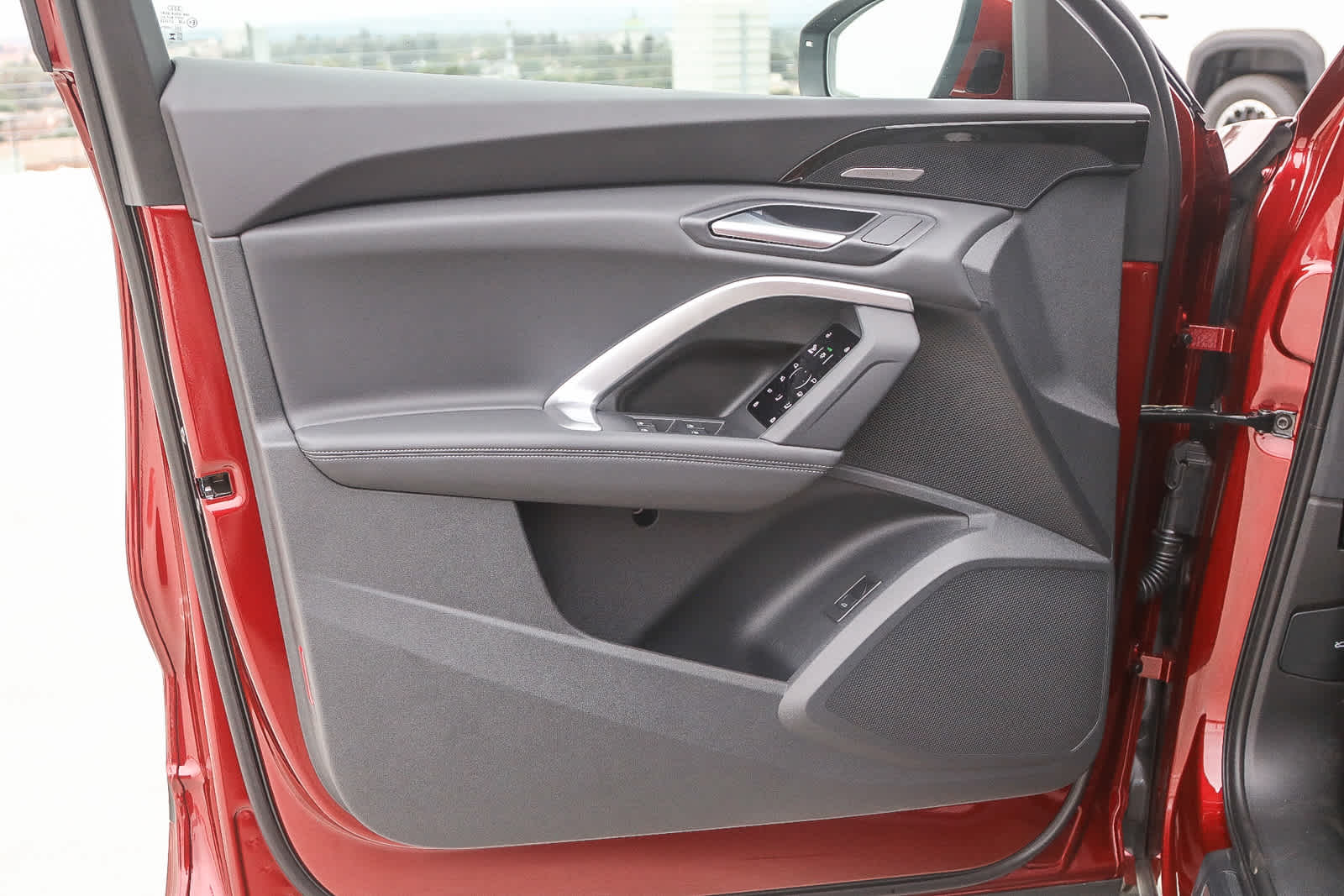 Thumbnail: 2025 Audi Q5 - 22