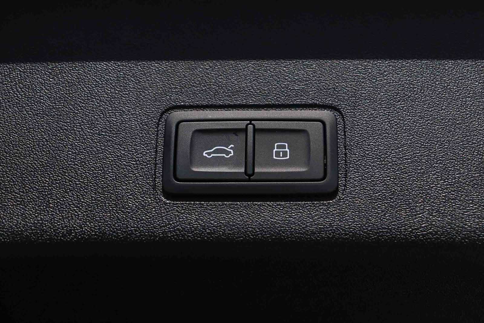 Thumbnail: 2026 Audi Q3 - 35