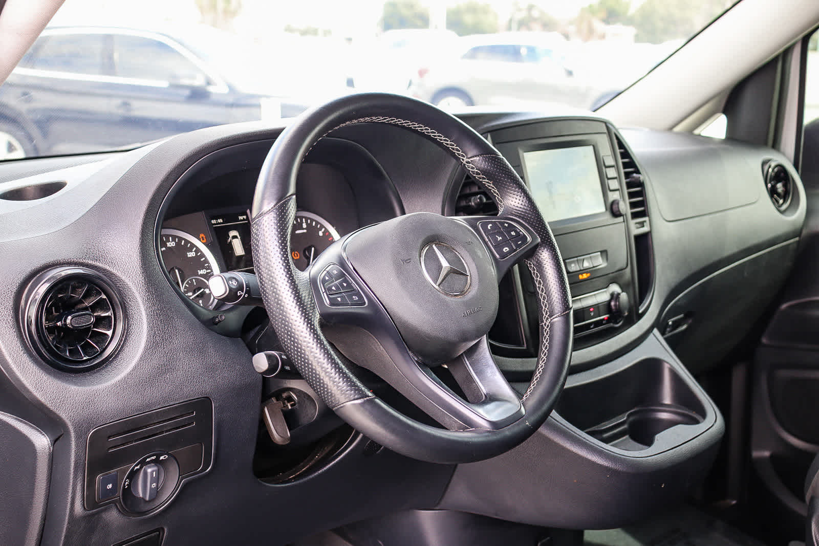 Thumbnail: 2021 Mercedes-Benz Metris - 16