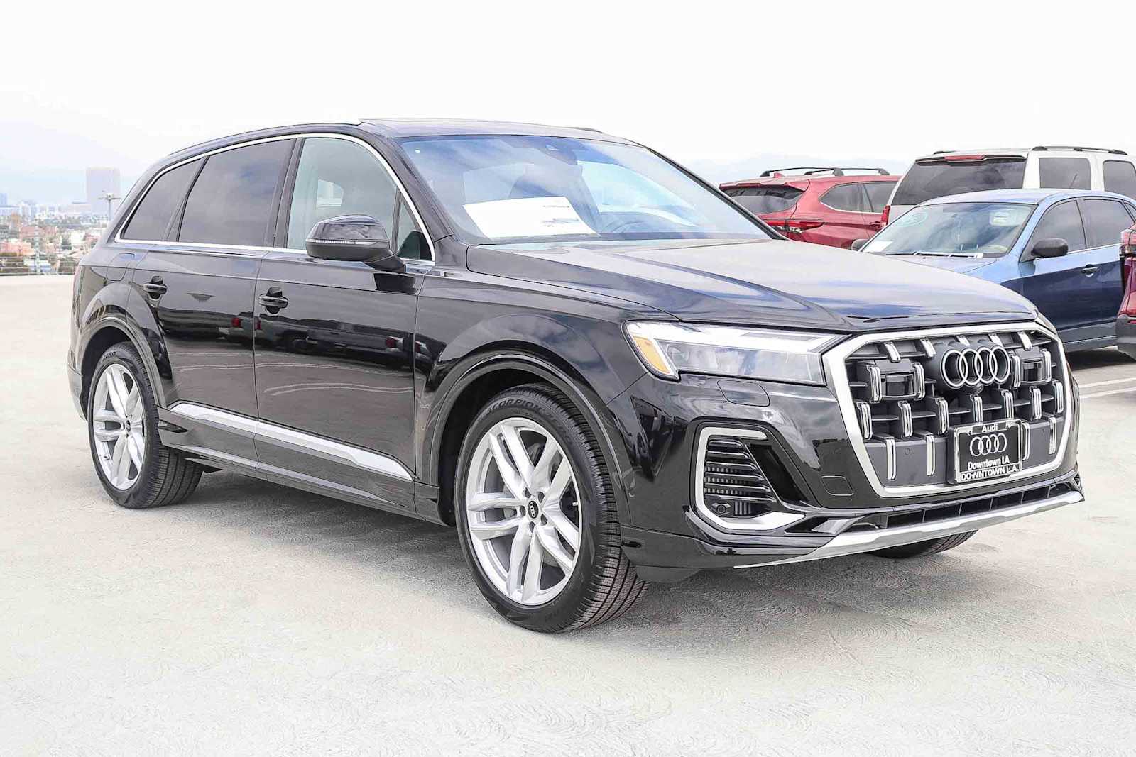 Thumbnail: 2025 Audi Q7 - 3