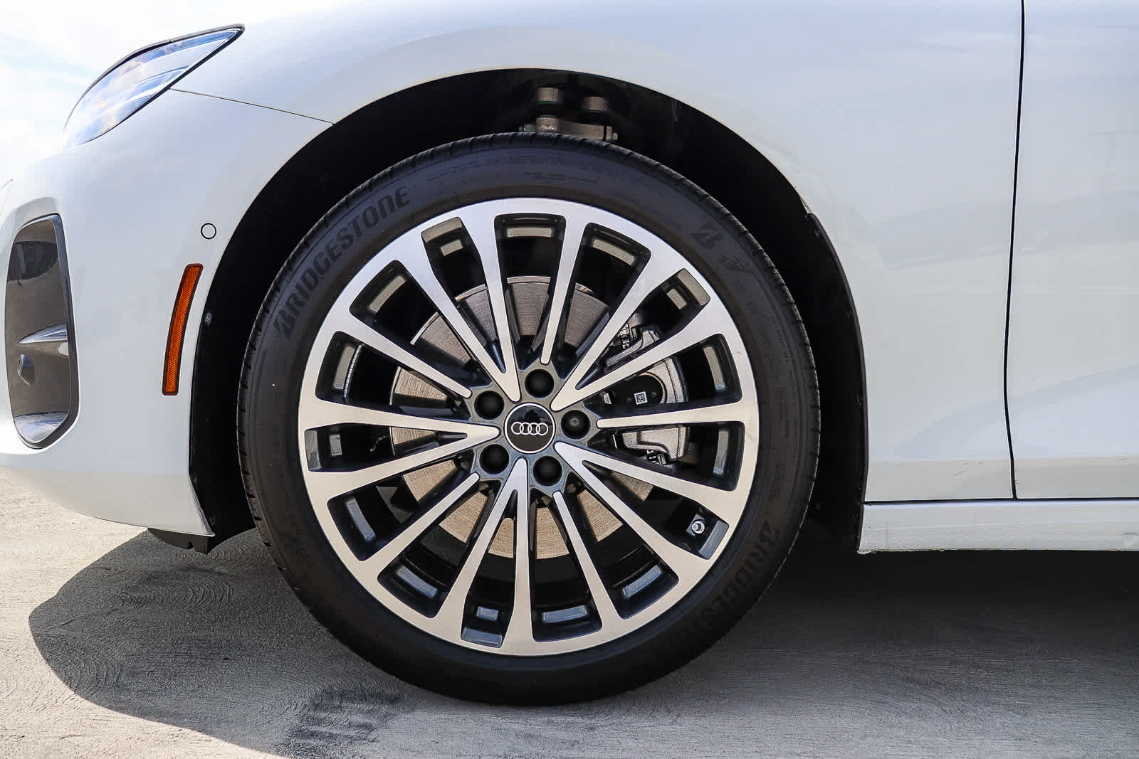 Thumbnail: 2026 Audi A6 - 14