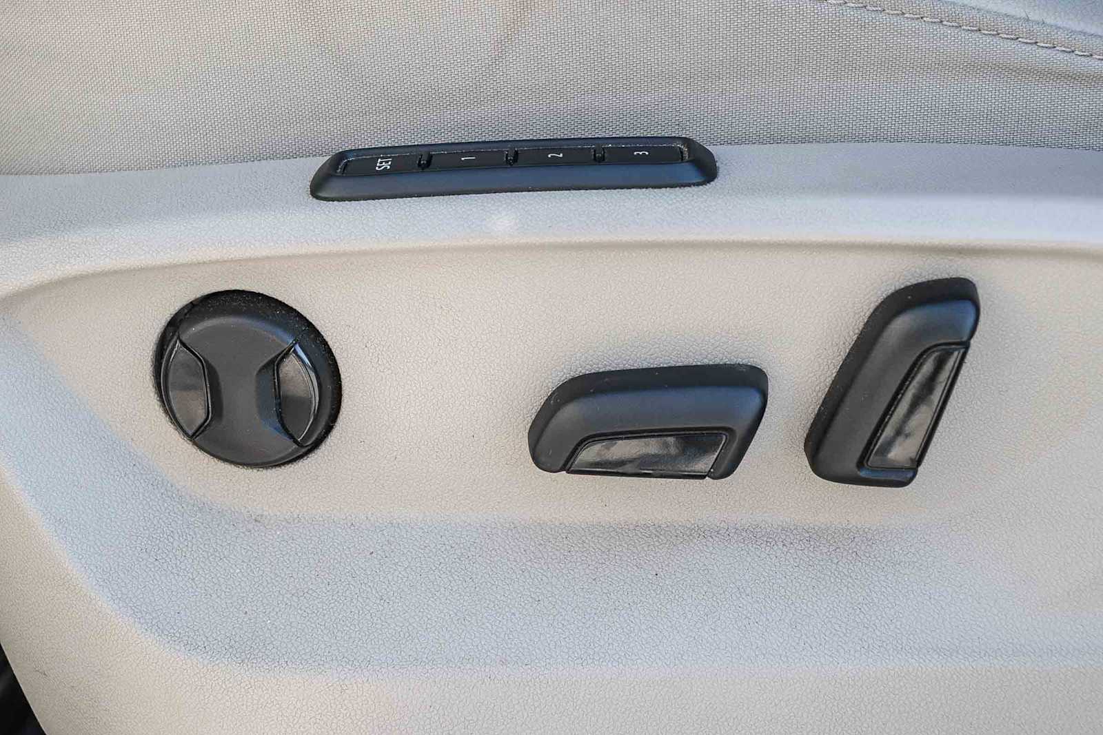 Thumbnail: 2018 Volkswagen Atlas - 26