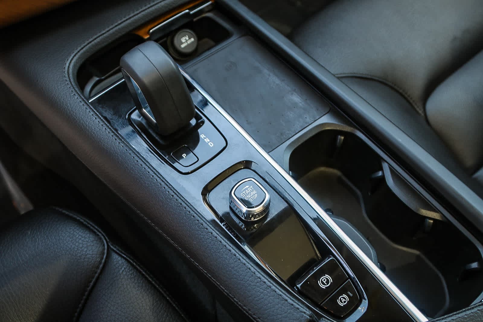 Thumbnail: 2022 Volvo XC90 - 20