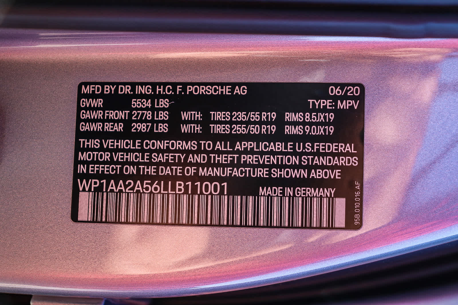 Thumbnail: 2020 Porsche Macan - 39