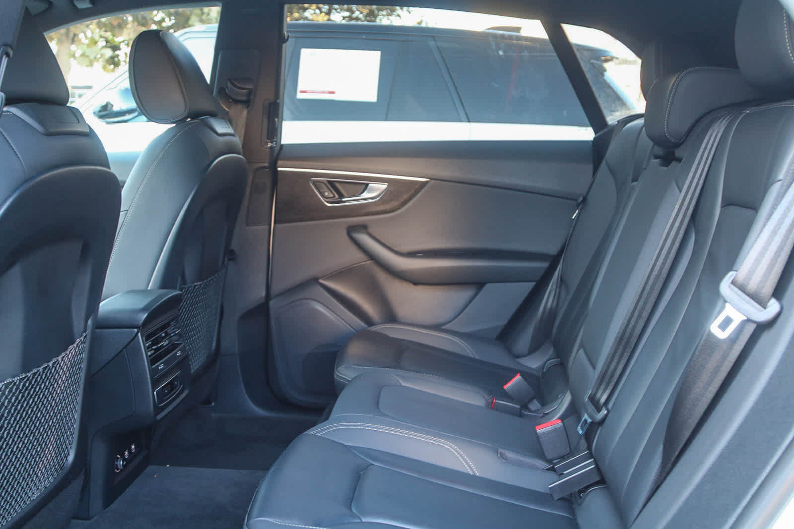Thumbnail: 2019 Audi Q8 - 21