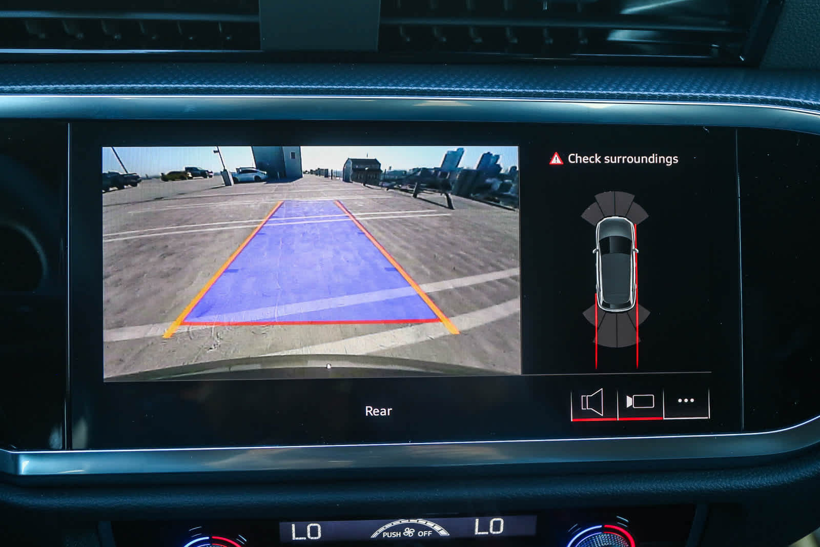 Thumbnail: 2025 Audi Q3 - 41