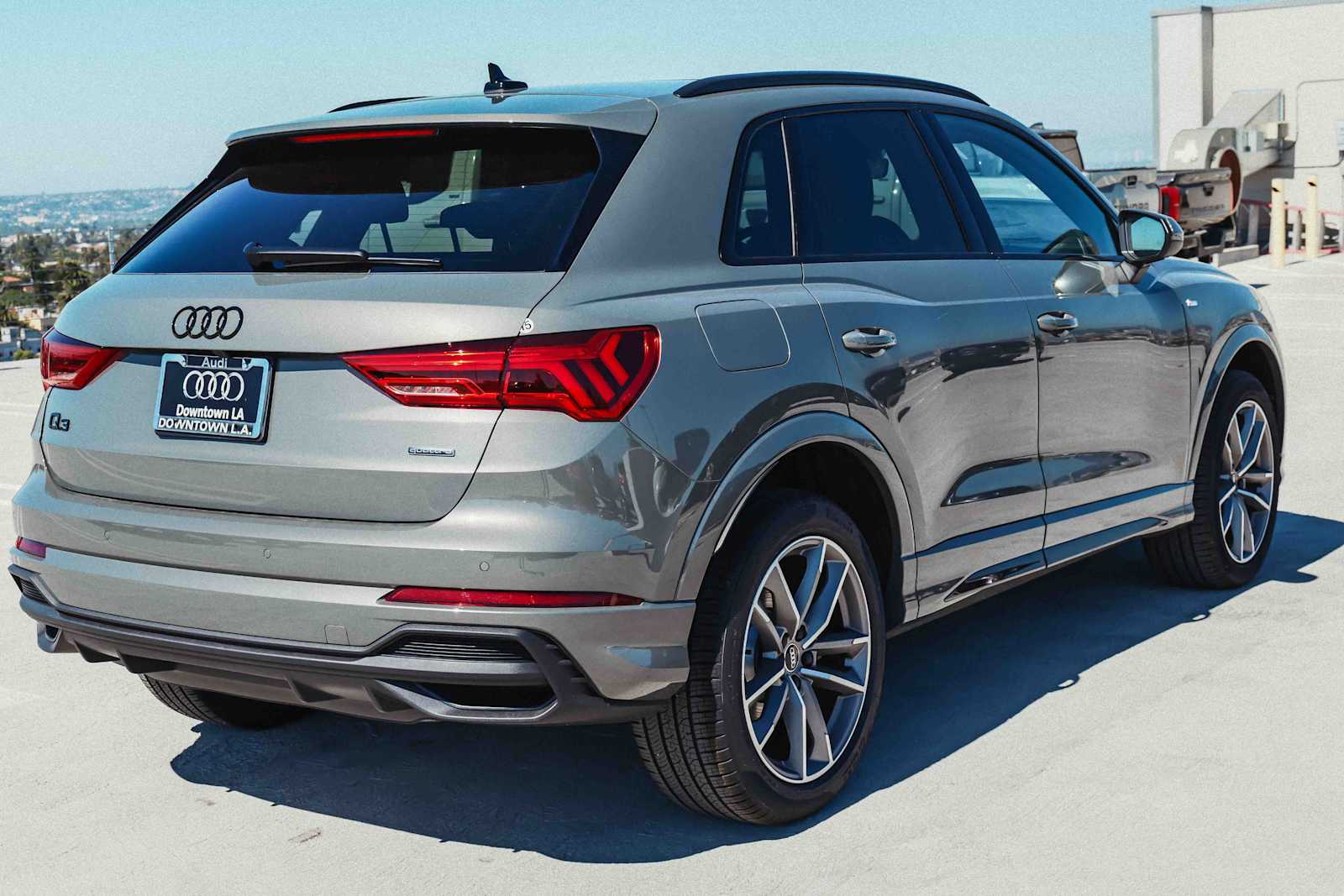 Thumbnail: 2025 Audi Q3 - 4