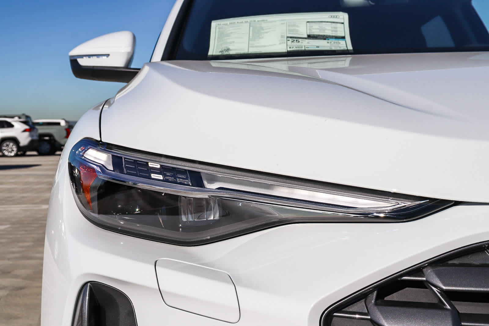 Thumbnail: 2025 Audi Q5 - 9