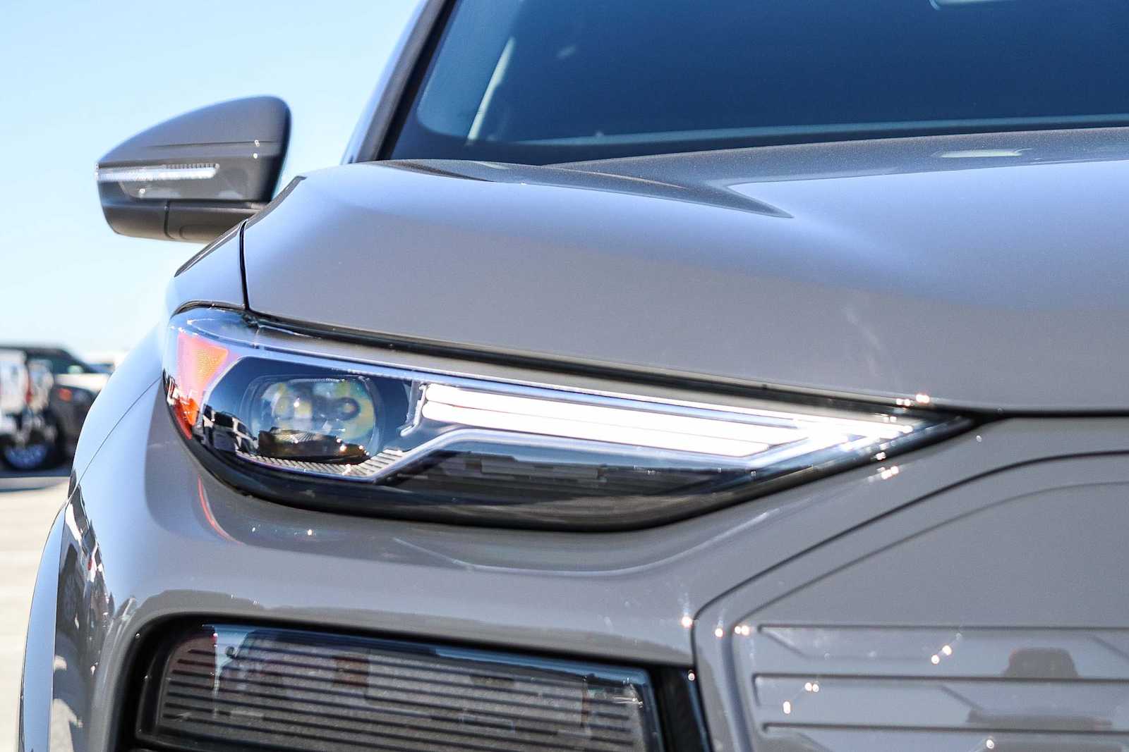 Thumbnail: 2025 Audi Q6 e-tron - 9