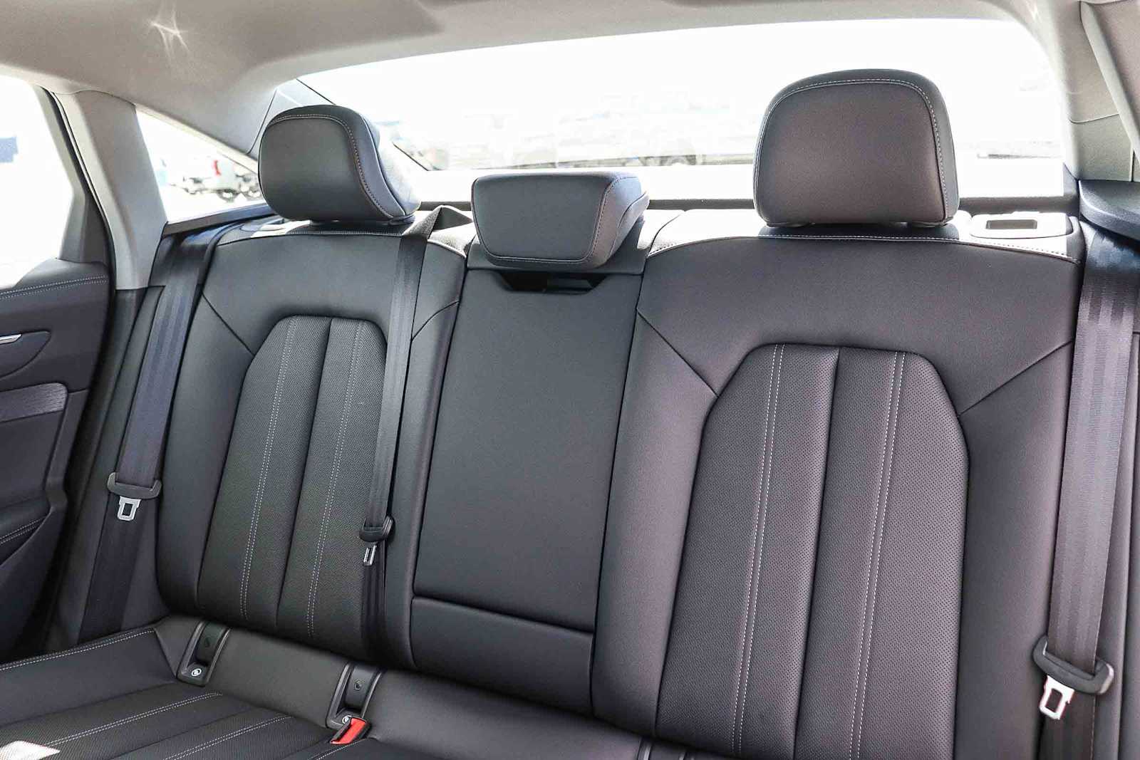 Thumbnail: 2026 Audi A6 - 23