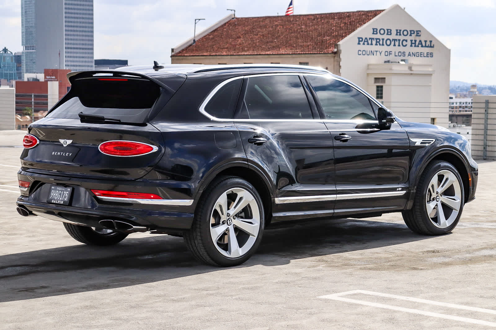 Thumbnail: 2021 Bentley Bentayga - 4