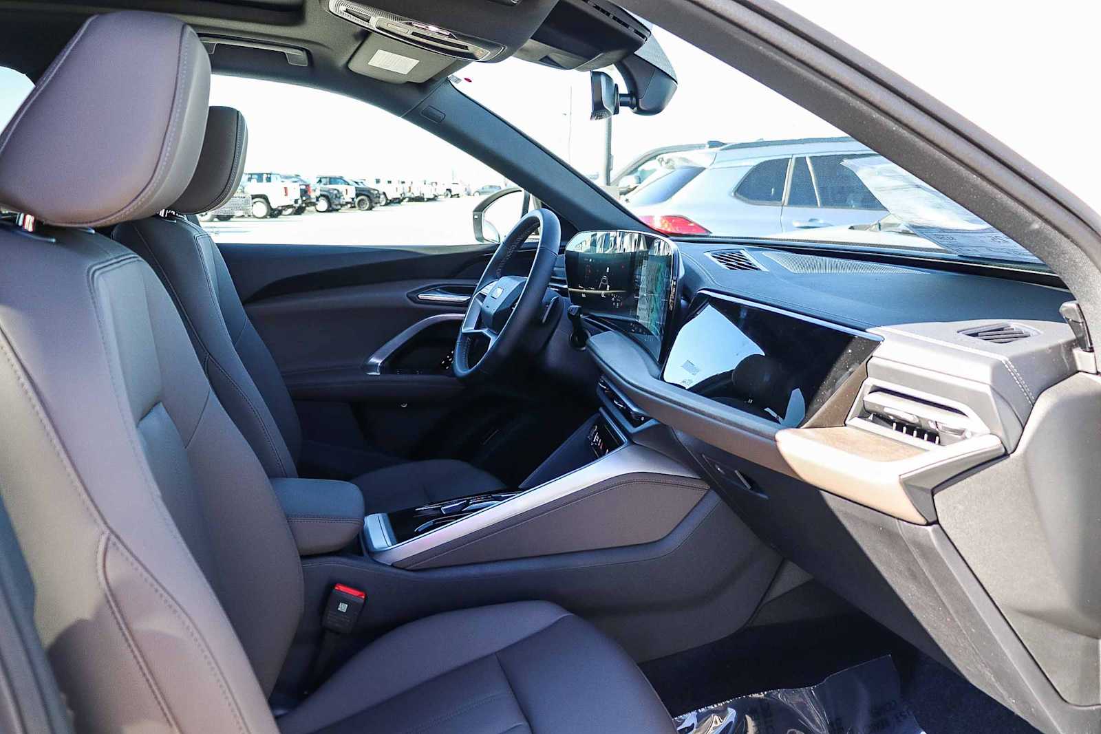 Thumbnail: 2025 Audi Q5 - 21