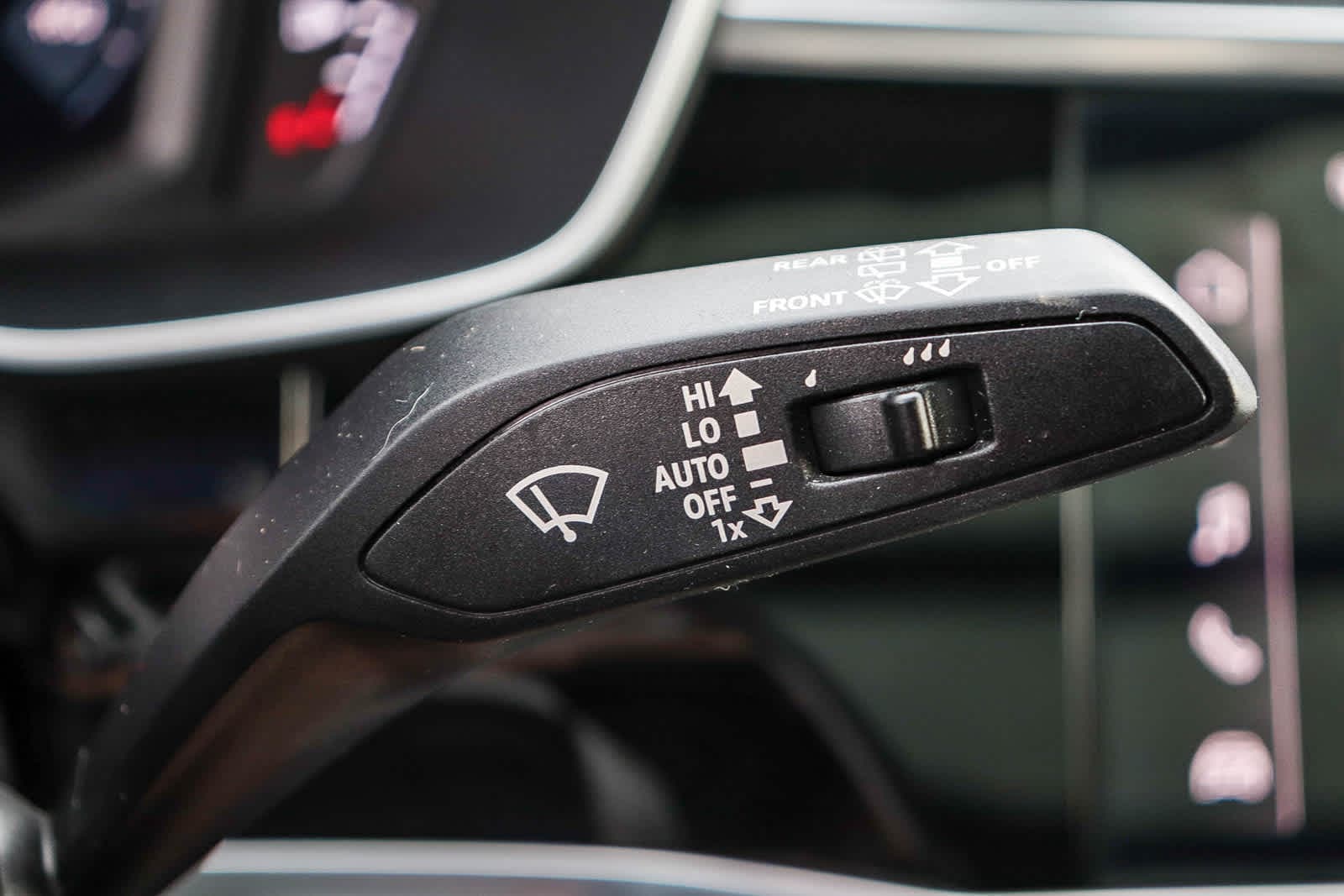 Thumbnail: 2023 Audi Q3 - 35