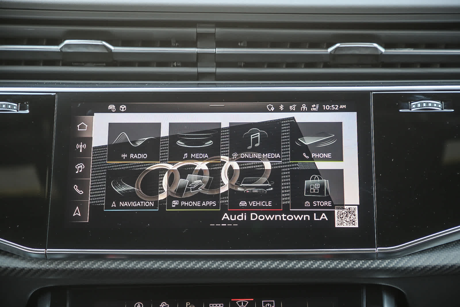 Thumbnail: 2025 Audi RS Q8 - 16