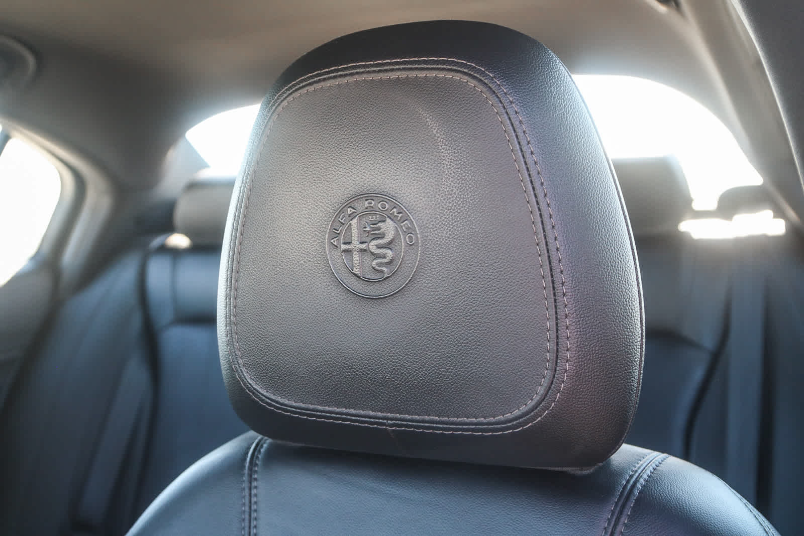 Thumbnail: 2019 Alfa Romeo Giulia - 36