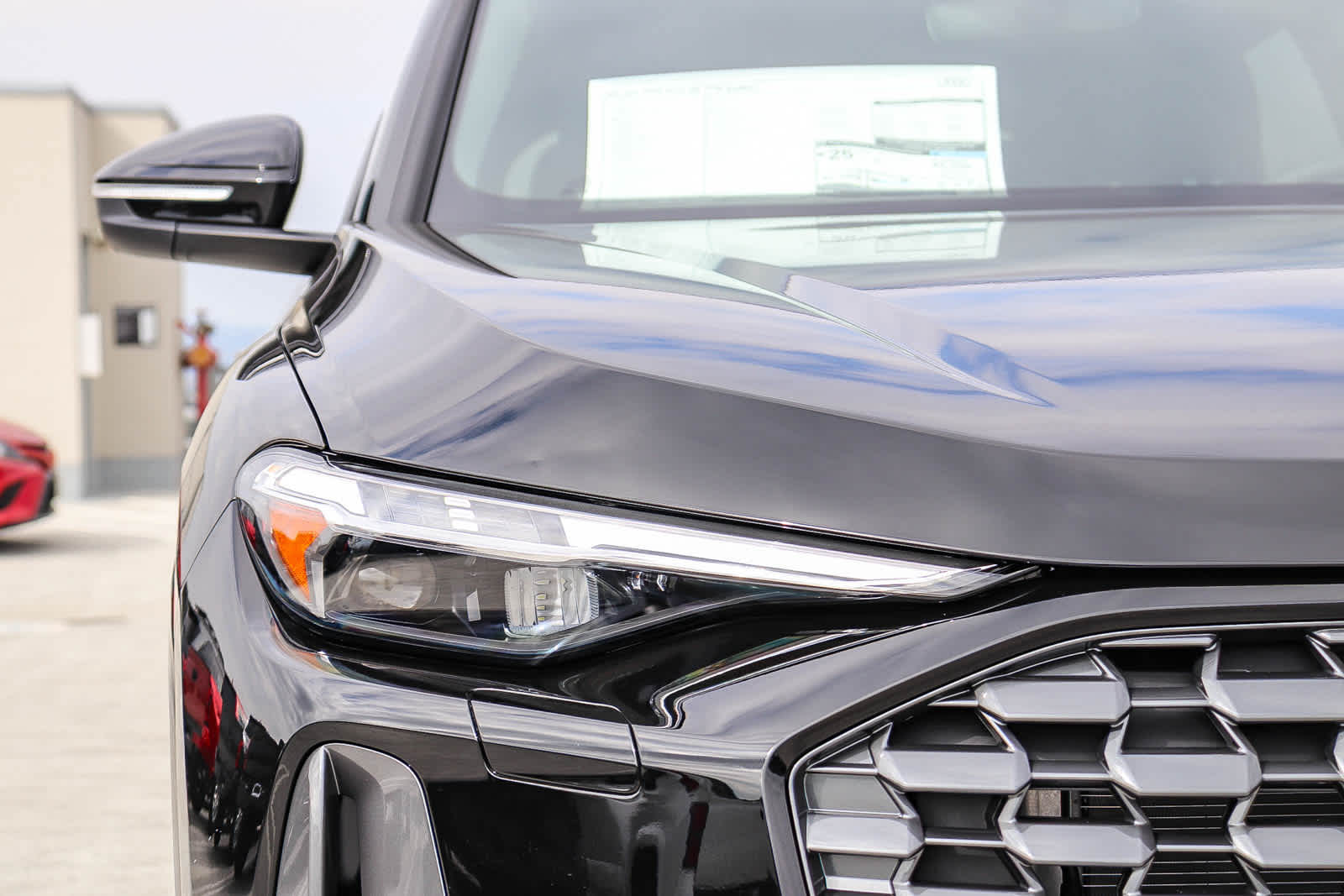 Thumbnail: 2025 Audi Q5 - 6