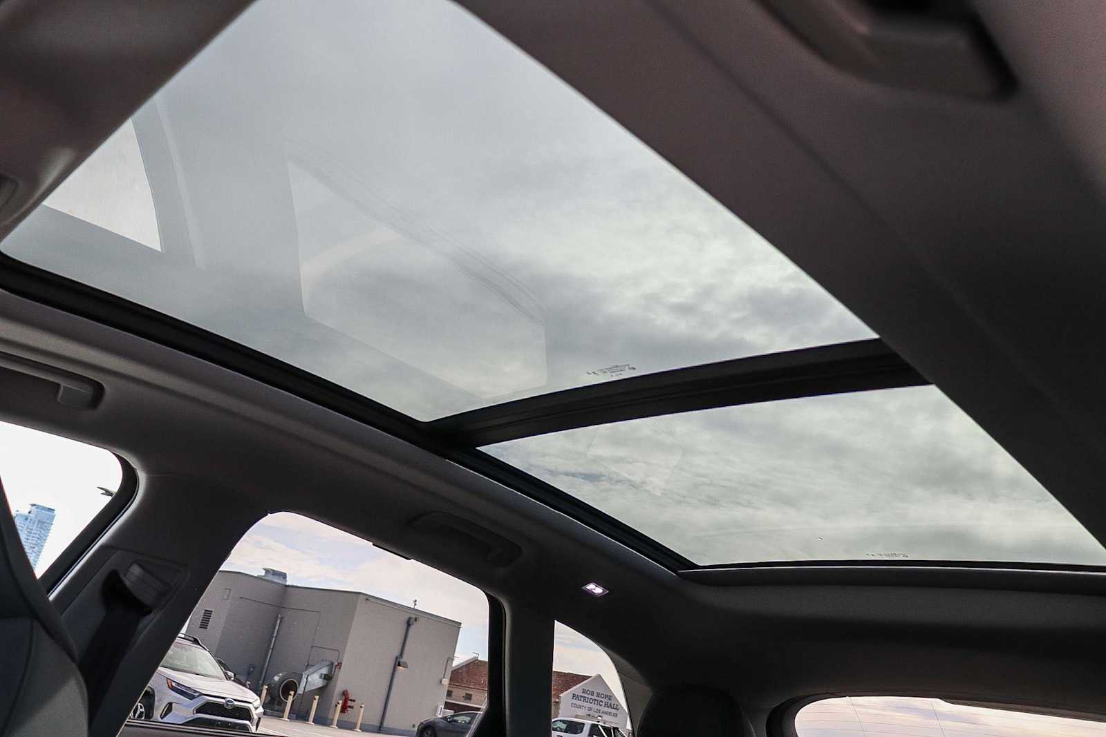 Thumbnail: 2025 Audi Q5 - 34