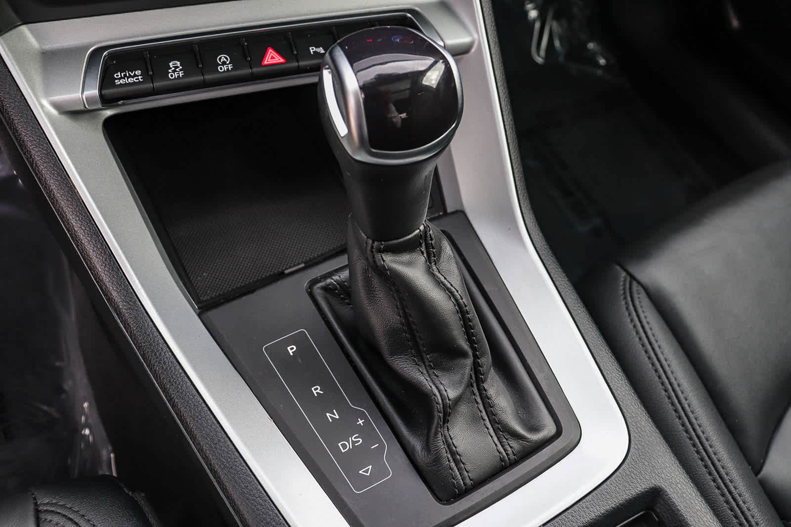 Thumbnail: 2023 Audi Q3 - 26