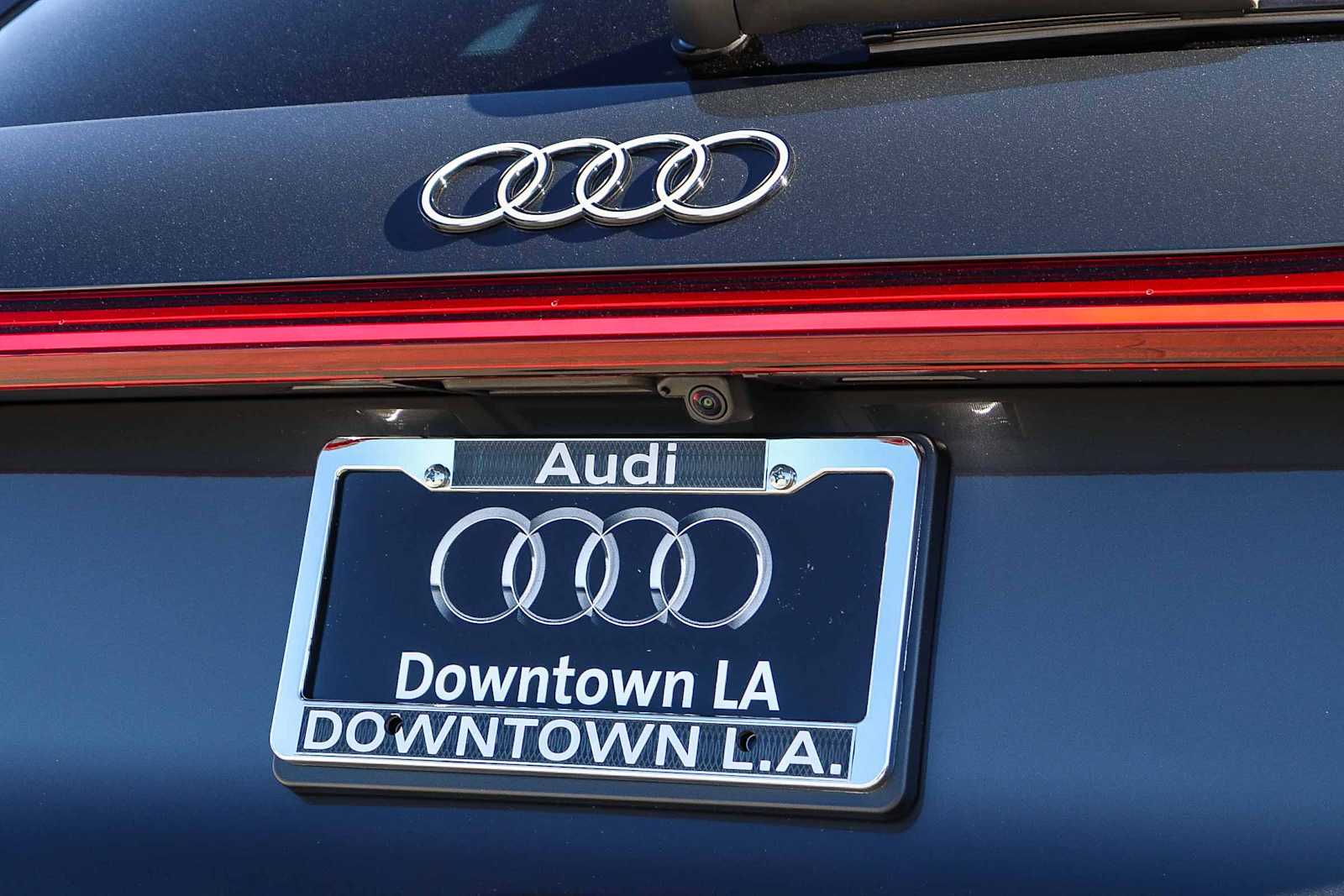 Thumbnail: 2025 Audi Q5 - 11