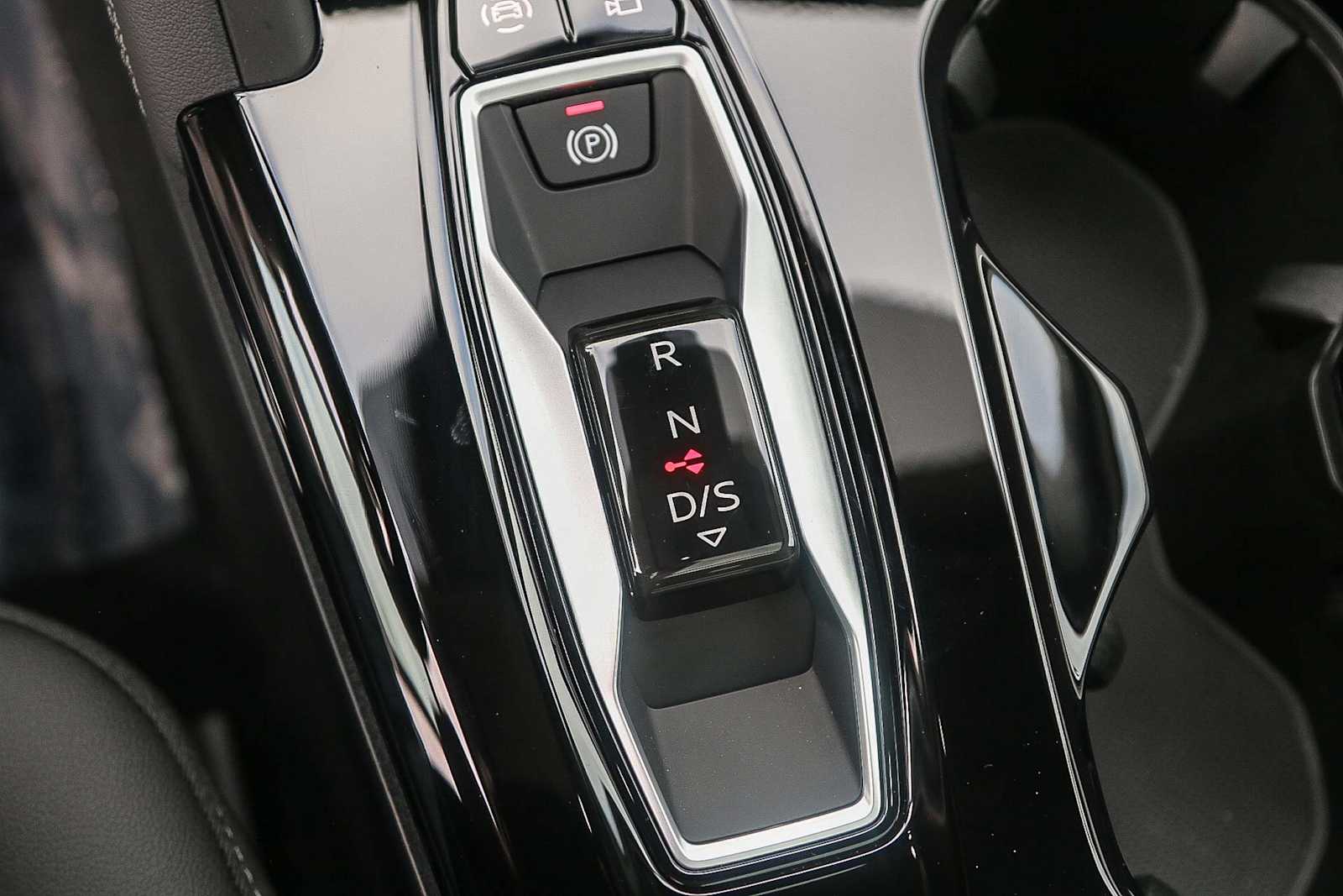 Thumbnail: 2025 Audi Q5 - 20